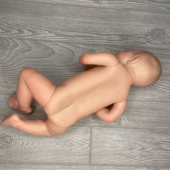 Sleeping smiling realistic baby doll play toy hard body with lovable limbs 22” - Picture 14 of 16